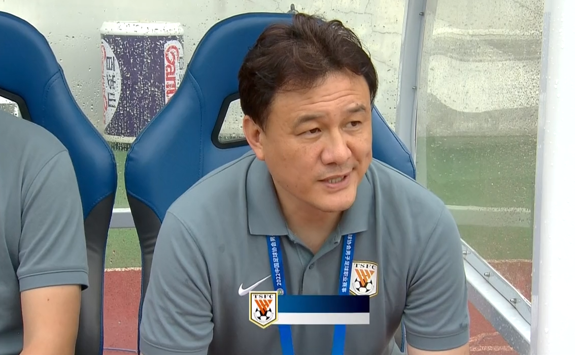 拉齐奥冲刺阶段队长鼓劲，志在荷甲名次提升，压力陡增，资深球员宣示担当(烈火战马震撼全场)-开云体育官网